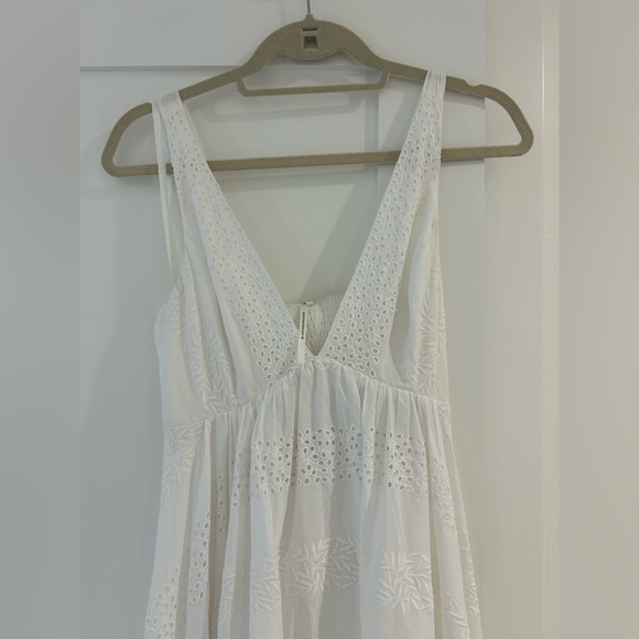 The Leia Eyelet Handkerchief-Hem Dress NWT XS - Picture 7 of 8